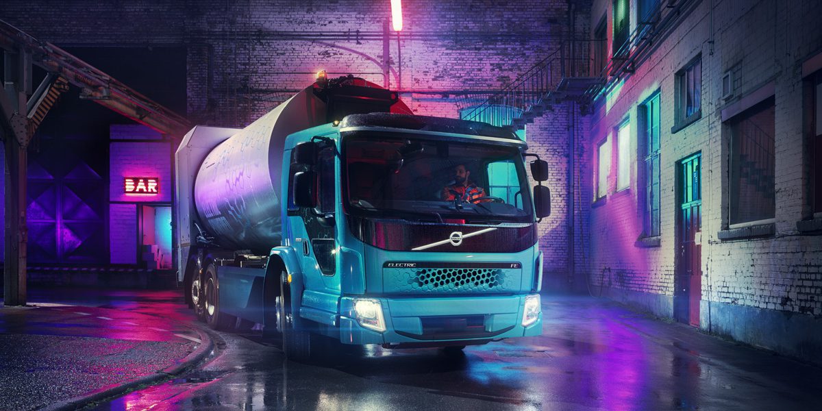 volvo unveils new all electric garbage truck with up to 200 km of range